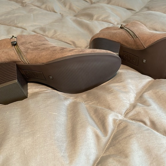 suede booties - Picture 4 of 6